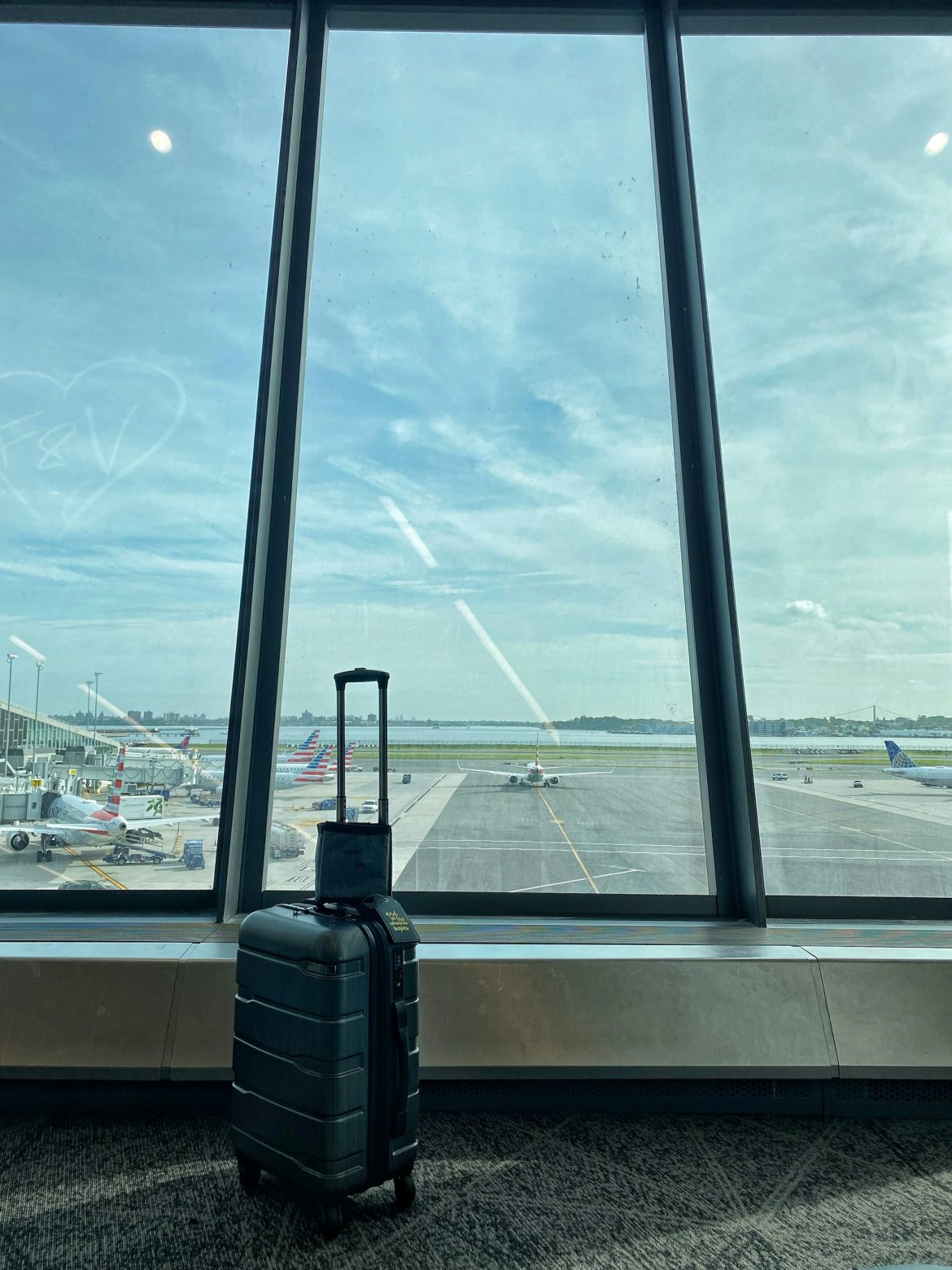 Newark Airport Luggage Storage Guide 2025: Hassle-Free Solutions for Travelers