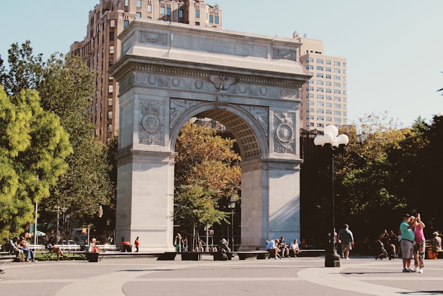Washington Square Park Luggage Storage Guide 2025